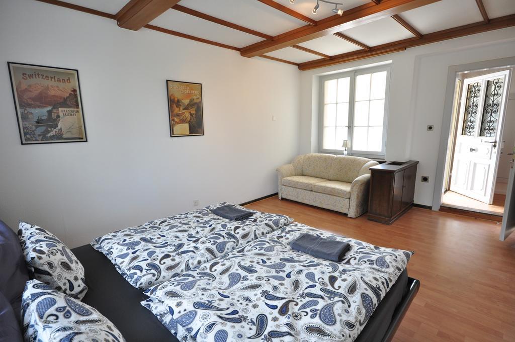 Interlaken Town House Sleeps 12 Guests Central Стая снимка