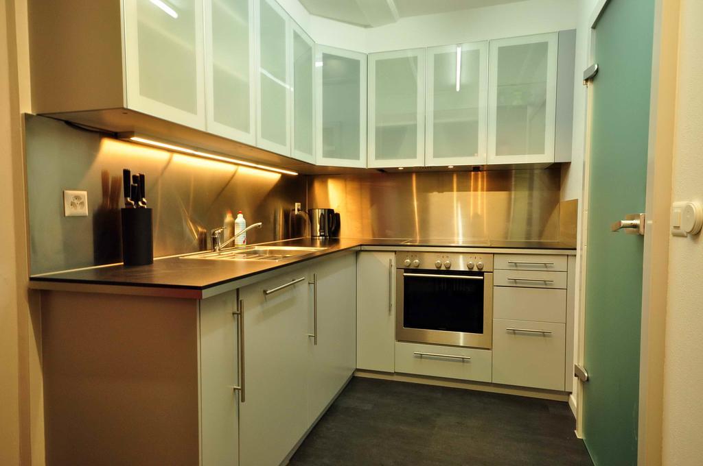 Interlaken Town House Sleeps 12 Guests Central Стая снимка