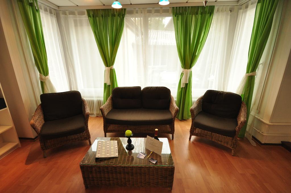 Interlaken Town House Sleeps 12 Guests Central Стая снимка